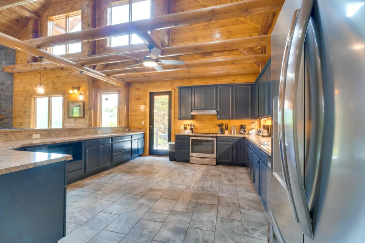 Gatlinburg Vacation Rental With Private Hot Tub! Екстериор снимка